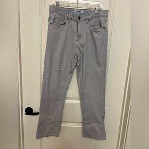 Men’s khaki pants zip fly